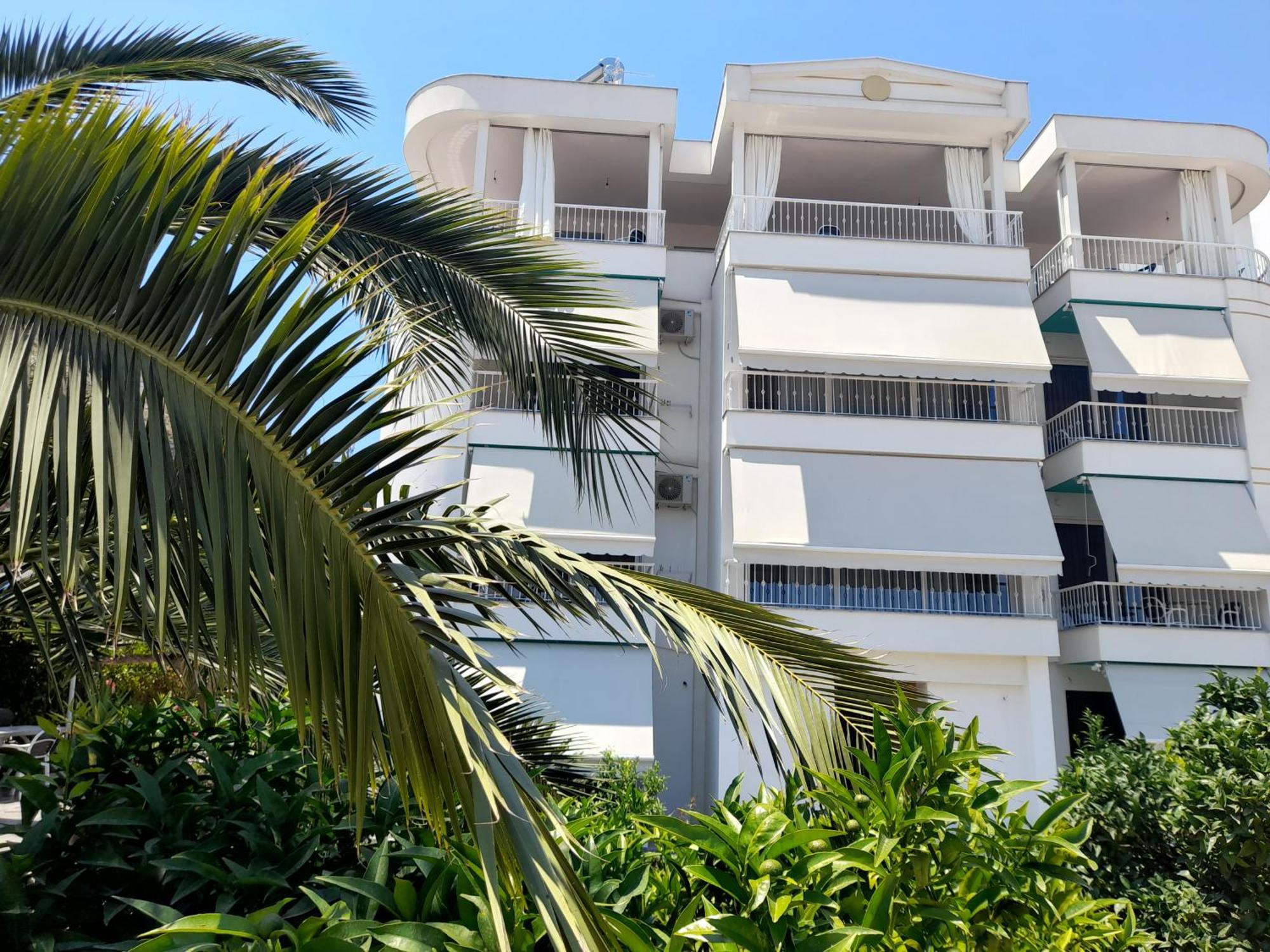 Vila Marjana Sarande Exterior photo